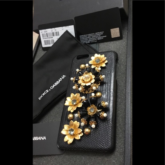 ☃️ NIB Dolce & Gabbana Black Embellished Phone Case - Picture 2 of 9